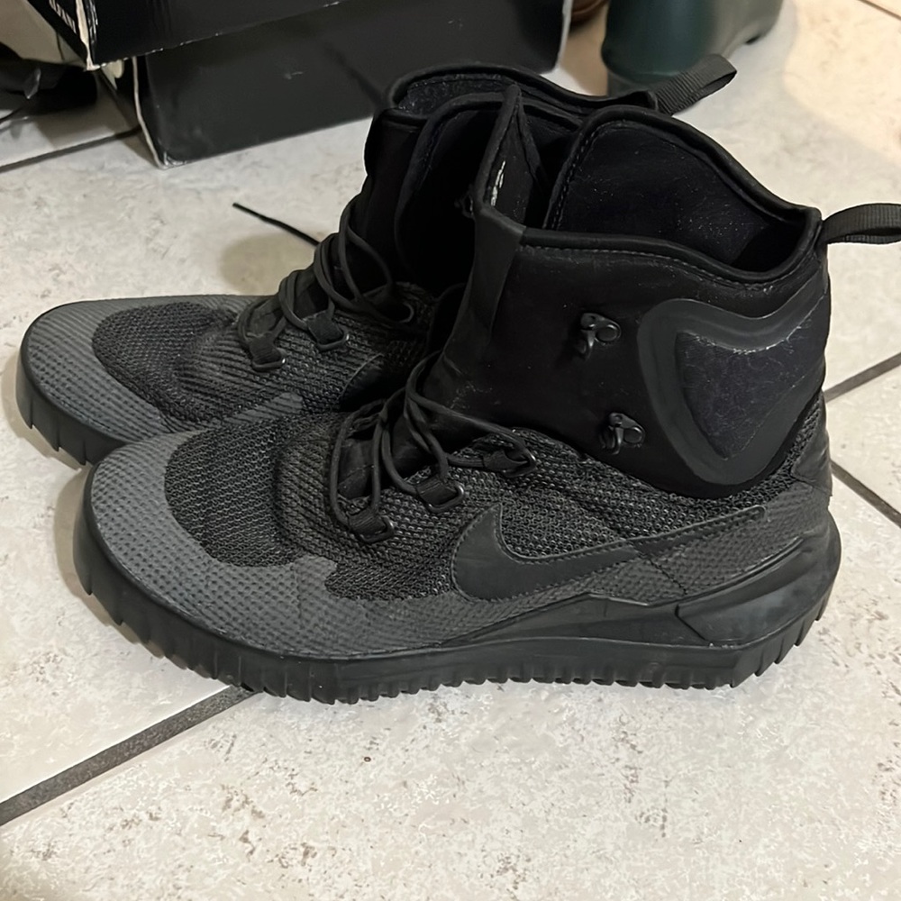 Nike Boots